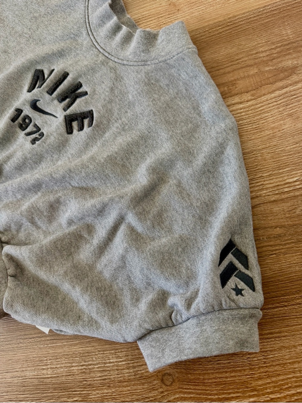 Barry’s x Nike cropped sweatshirt - Picture 4 of 4